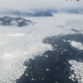 Banquise en fragmentation sur la côte nord-est du Groenland